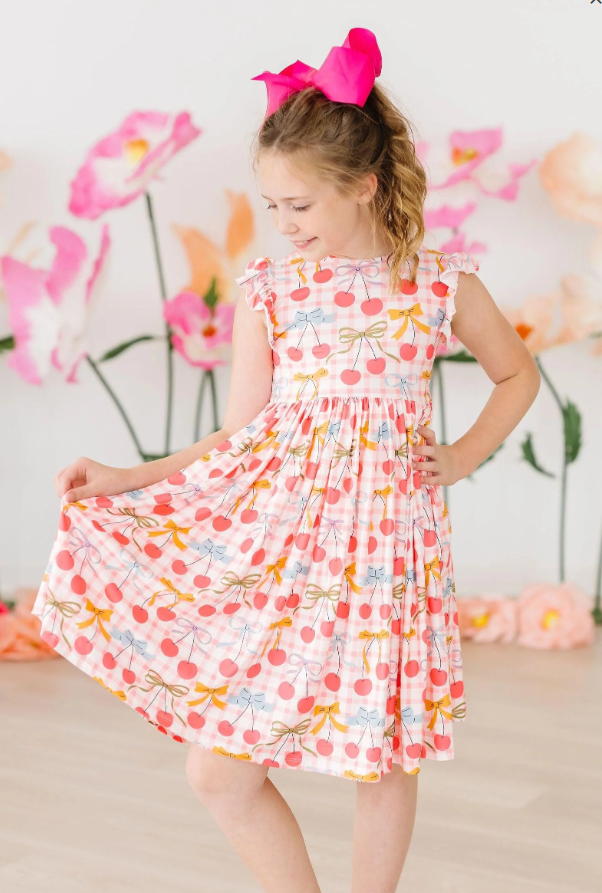 Retro Picnic Flutter Sleeve Twirl Dress