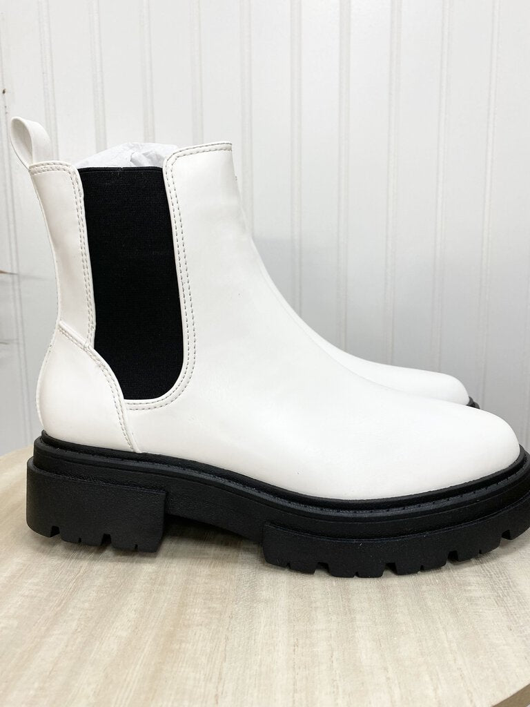 HIGH TOP CHUNKY BOOT